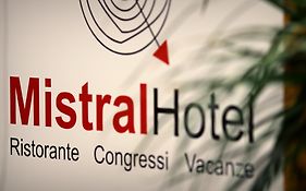 Mistral2 Hotel